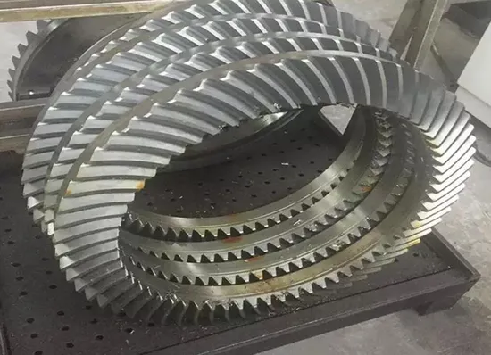 Piezas de repuesto de la trituradora giratoria del traje 6089 del cojinete del paso de los repuestos de la máquina minera